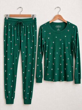 NWT Wondershop Target Women’s XS Green Holiday Pajama Set 2 Piece